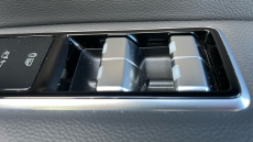 Jaguar F-Pace 2.0 D200 R-Dynamic Black 5dr Auto AWD Diesel Estate